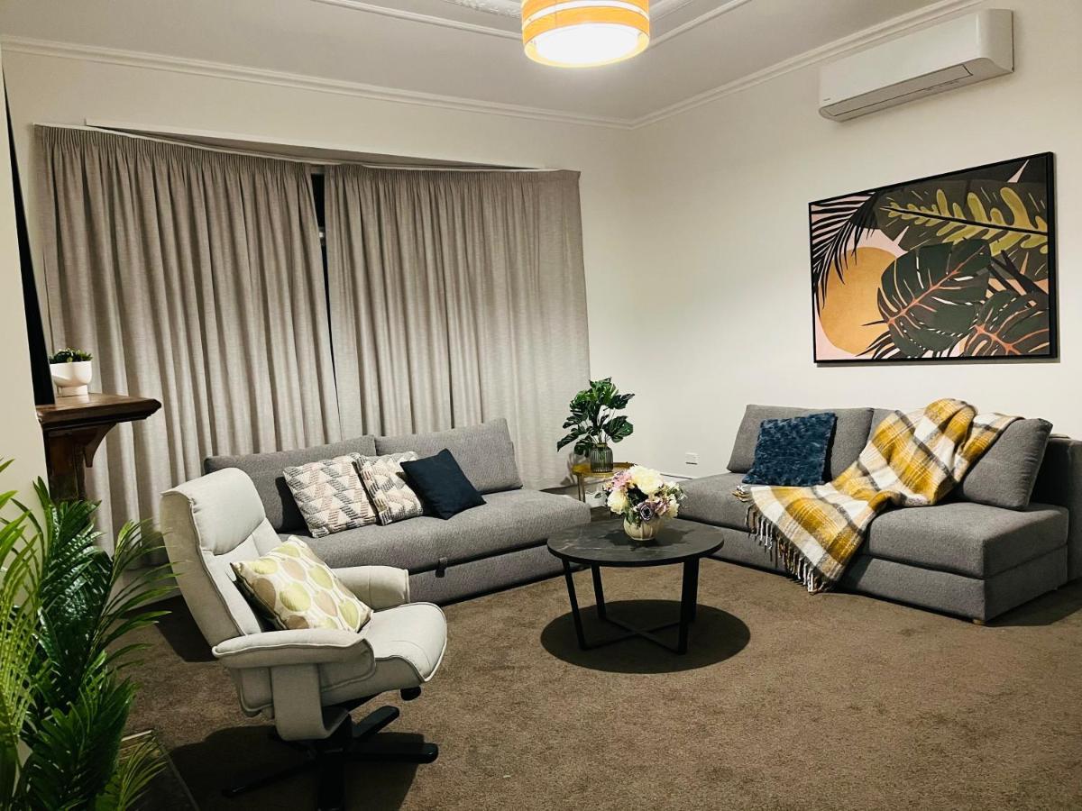 Luxurious Home Close To Beach Dunedin Luaran gambar